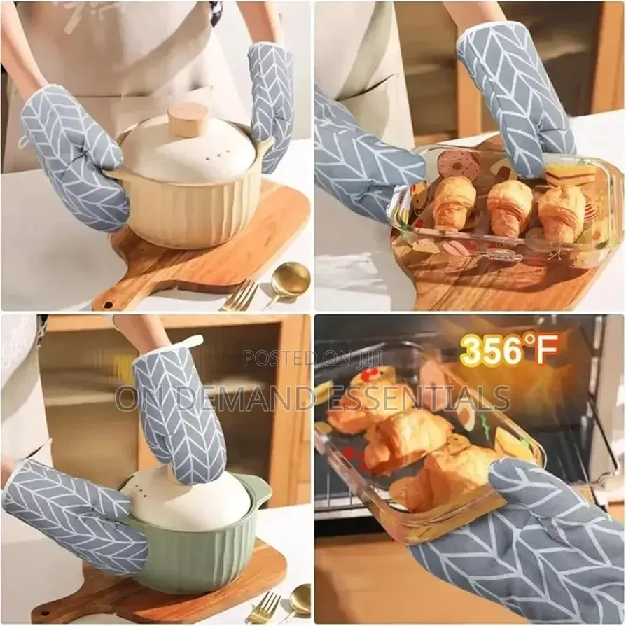 A Pair of Cotton Oven Gloves