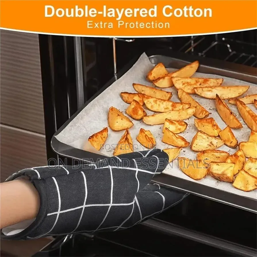 A Pair of Cotton Oven Gloves