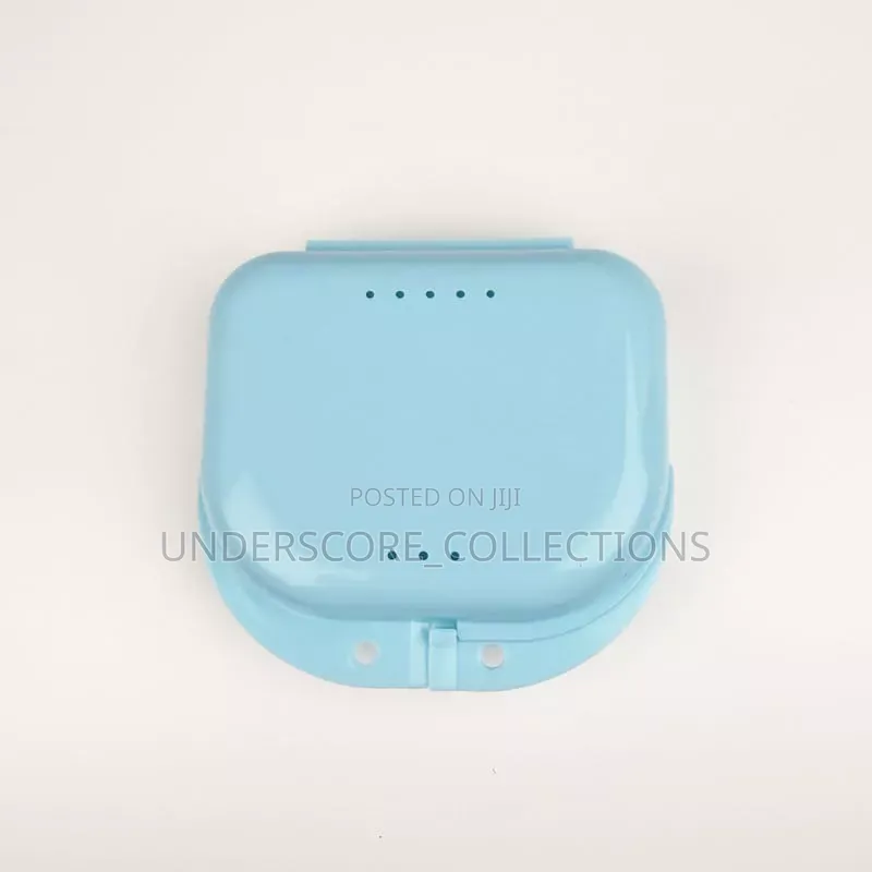 Plastic Dental Retainer Case
