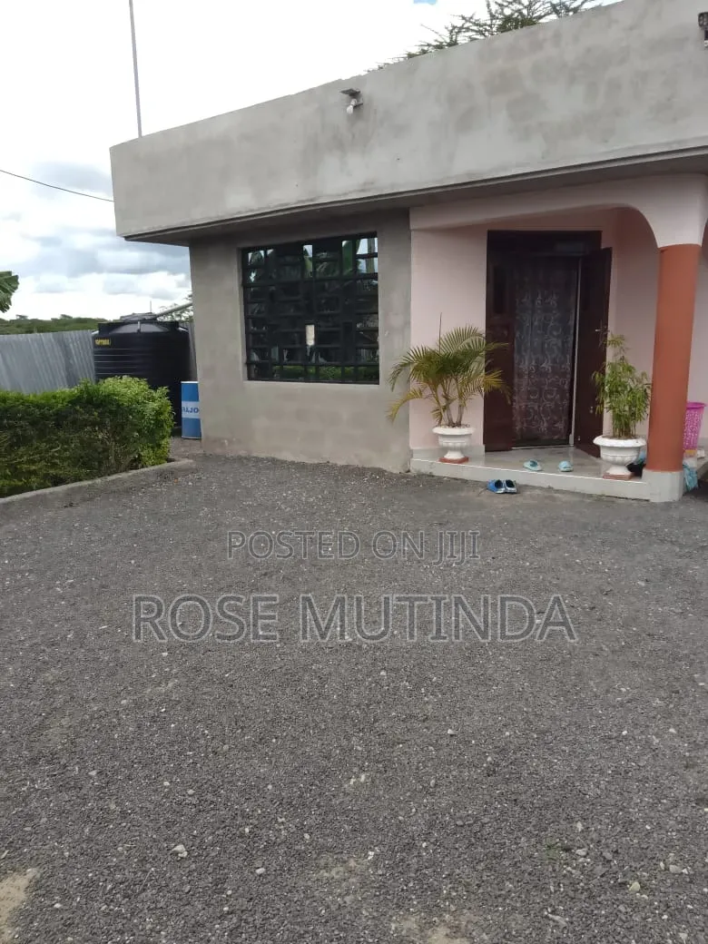 3bdrm Bungalow in Kitengela for sale