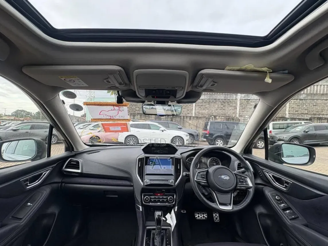 Subaru Forester 2022 Silver