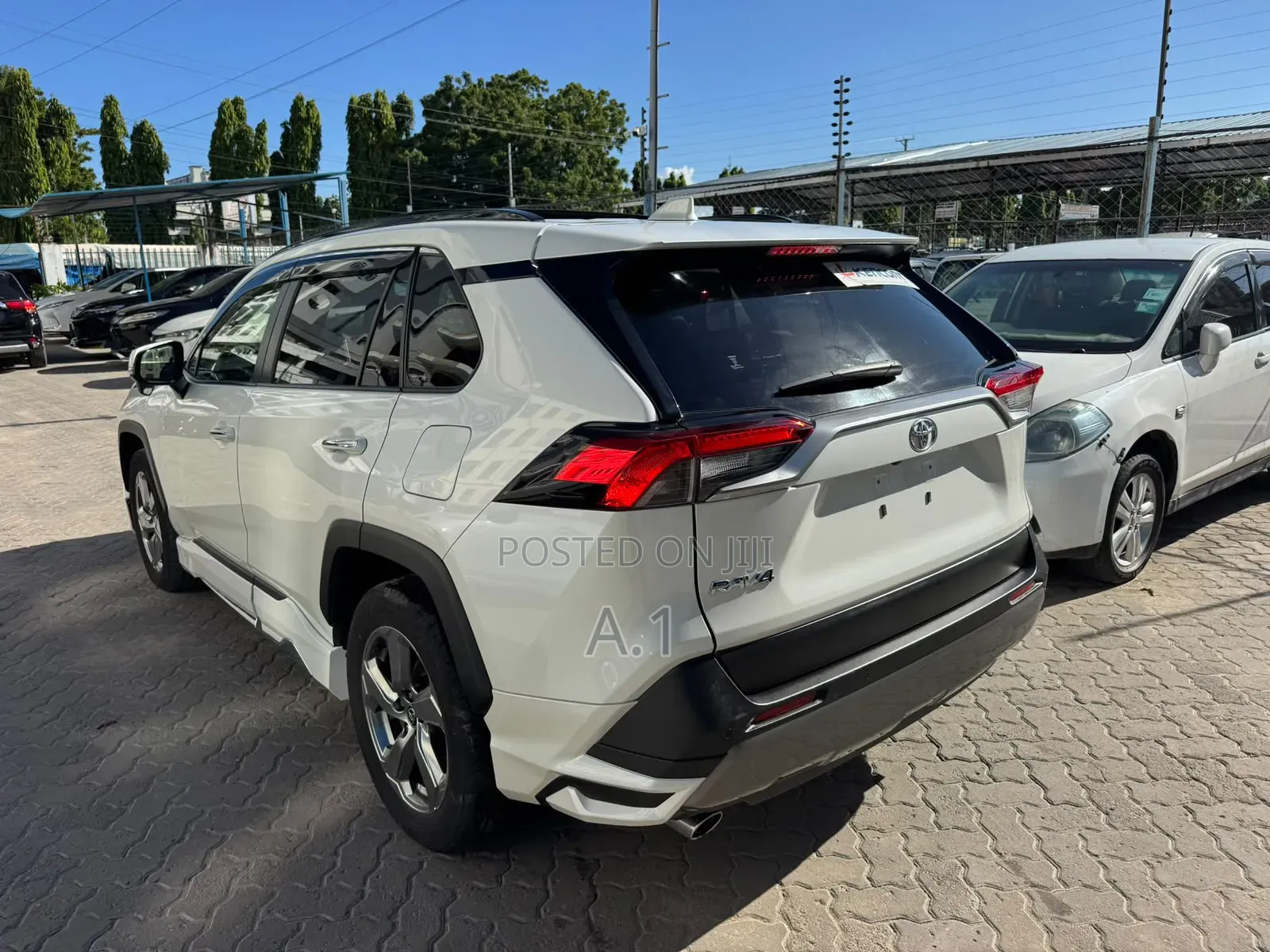 Toyota RAV4 2019 Pearl