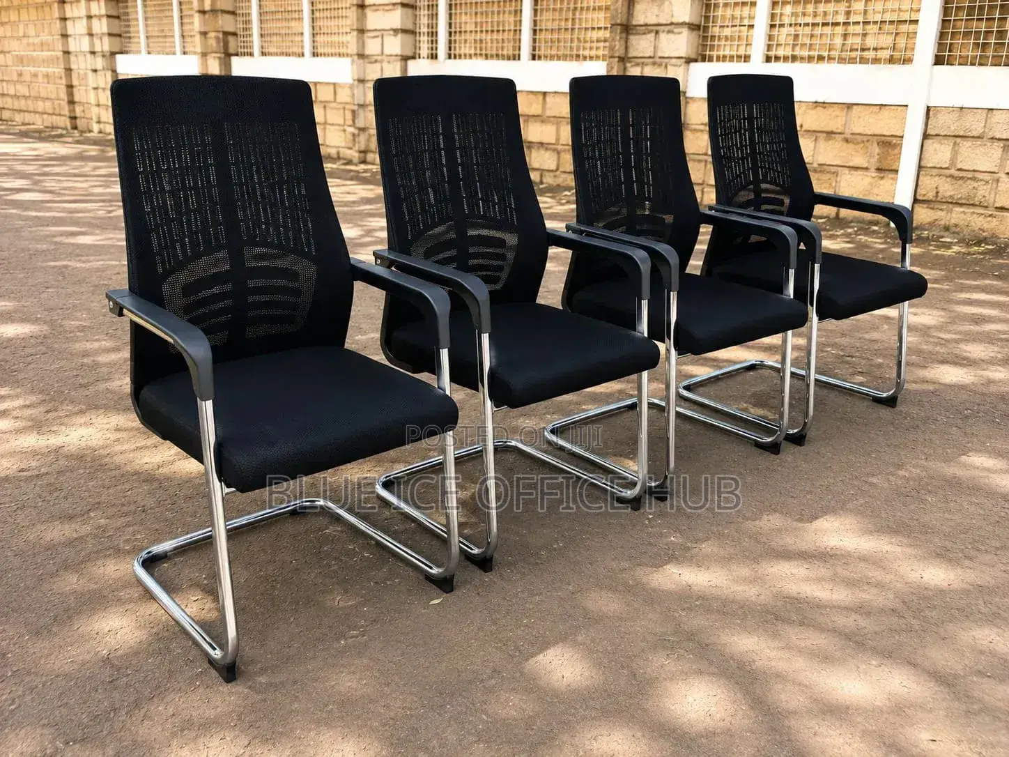 Modern Mesh Visitors Office Chair -Comfortable and Durable