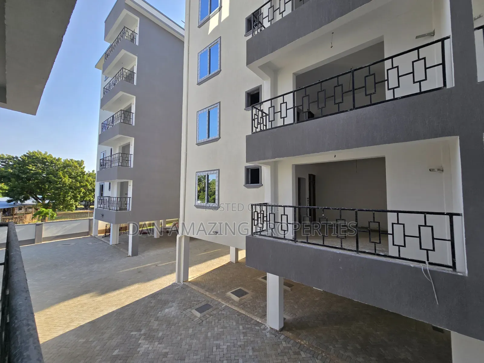 3bdrm Apartment in Nyali Plus Dsq for sale