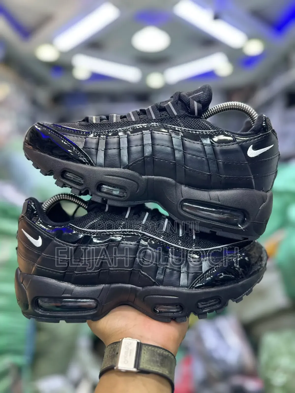 Nike Airmax 95 “Kim Kardashian“
Quality Leather 
Size 38-45