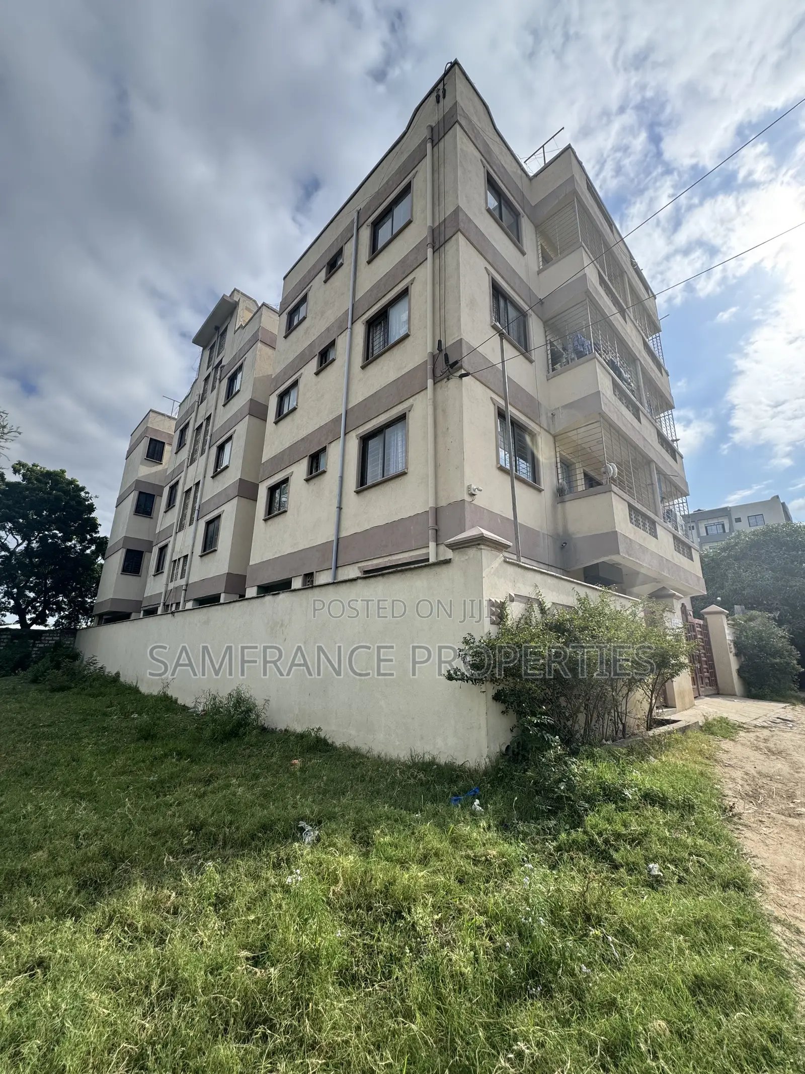 20bdrm Block of Flats in Mwembeni, Bamburi for sale
