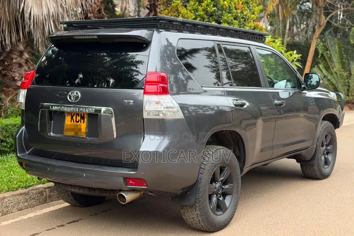 Toyota Land Cruiser Prado 4.0 Petrol TZ-G 2010 Gray
