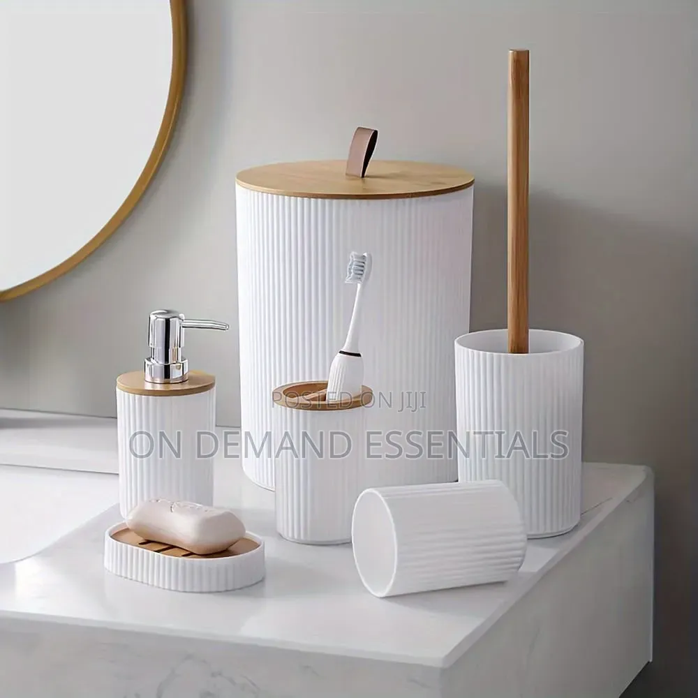 6 in Luxury Bathroom Accessories Set With Bamboo Lid