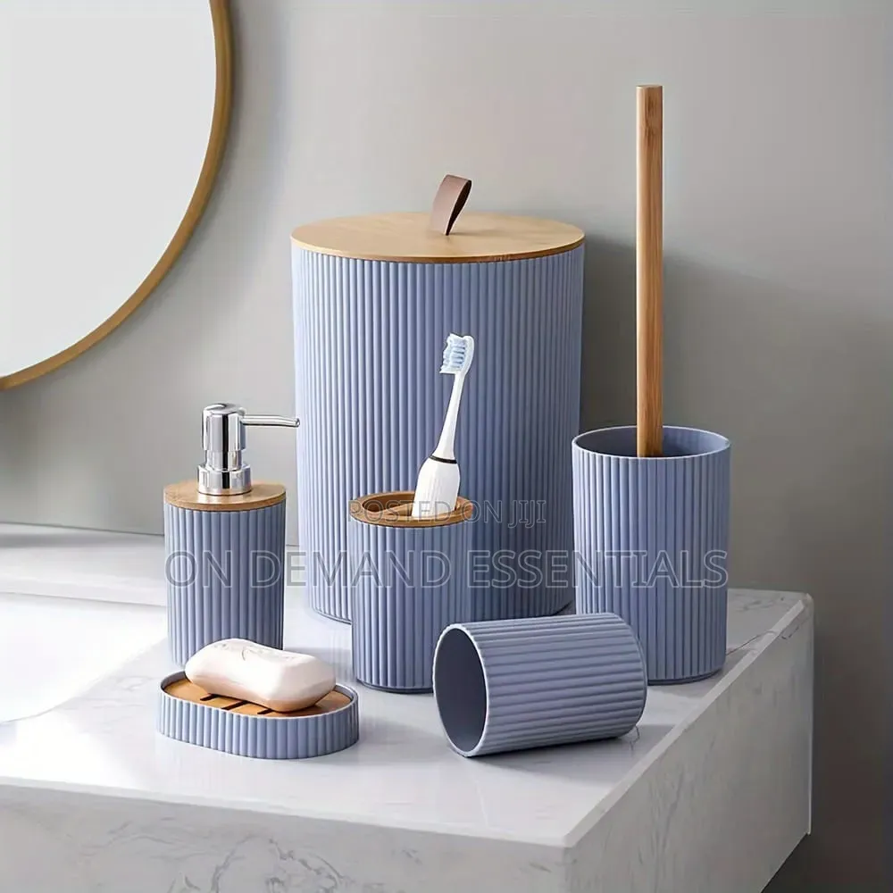 6 in Luxury Bathroom Accessories Set With Bamboo Lid