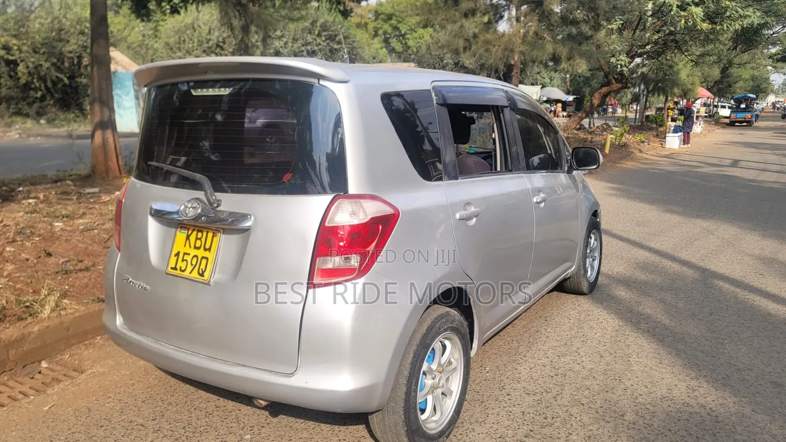 Toyota Ractis 1.5 FWD 2007 Silver