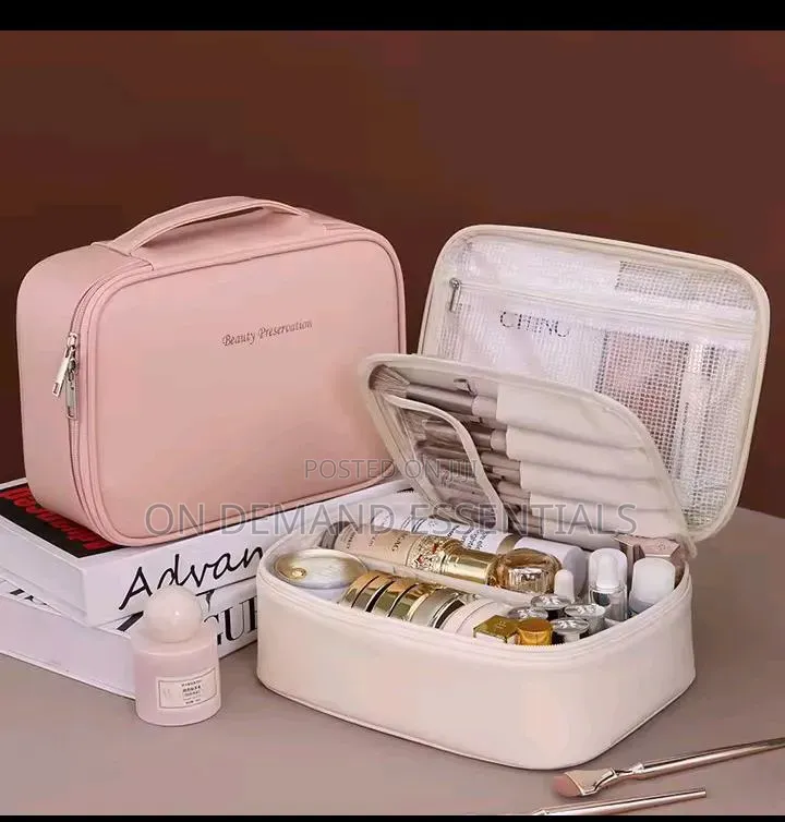Professional Stand Up Cosmetic Bag Large Capacity