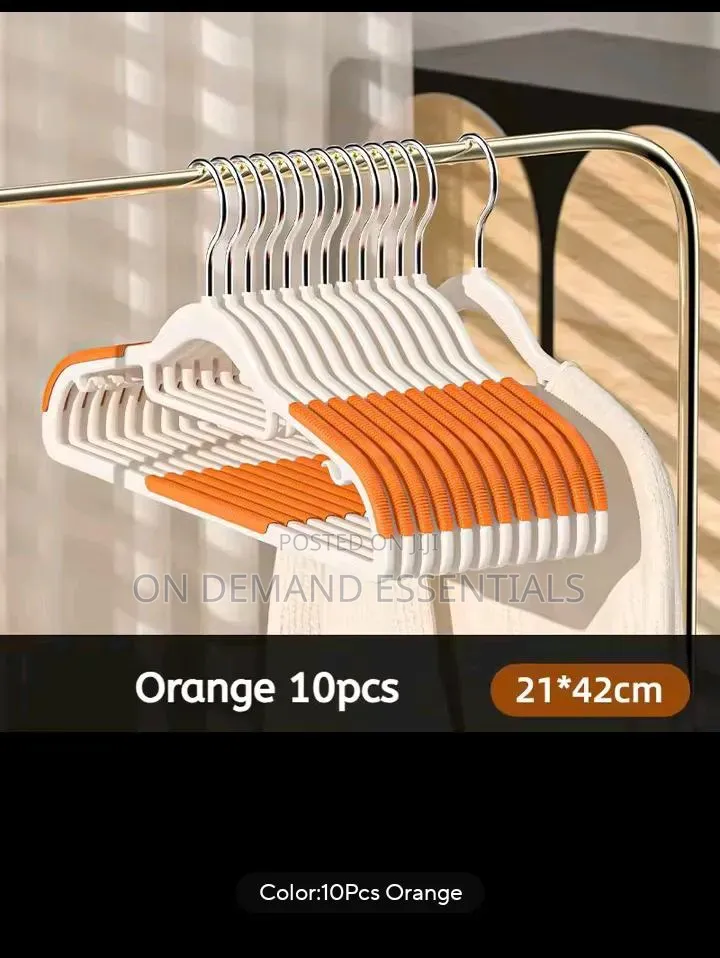 10Pcs Set of Non-Slip Hangers Sturdy and Durable Rotating Hook Hangers