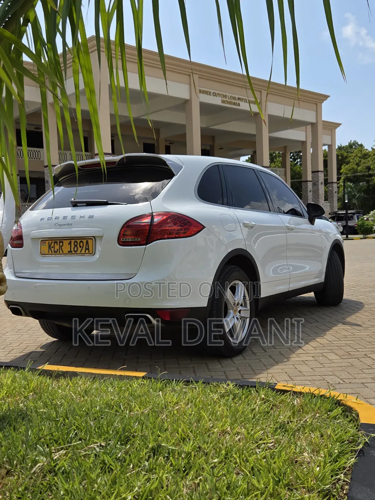 Porsche Cayenne 4dr SUV AWD (3.6L 6cyl 6M) 2014 White