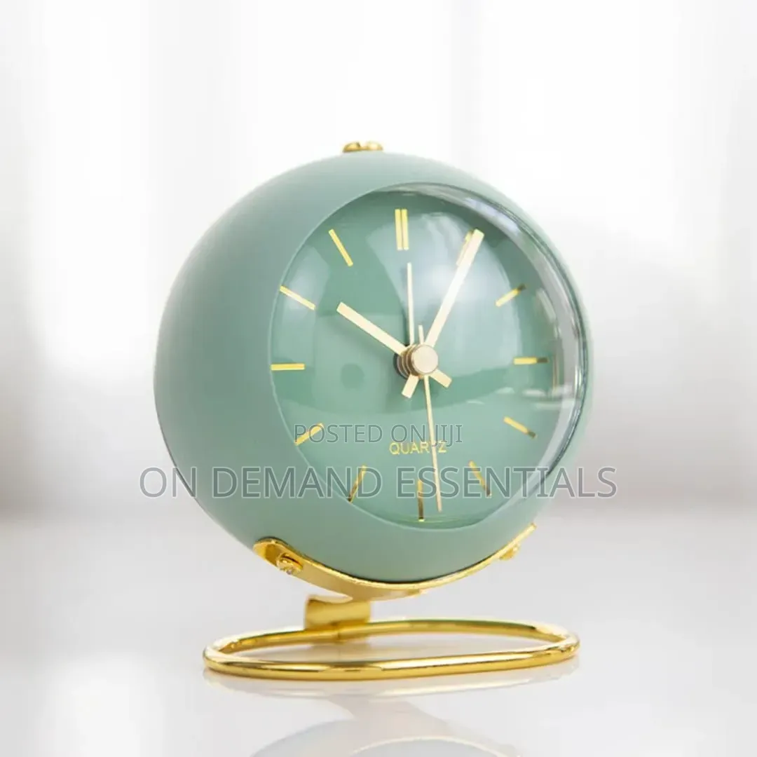 Silent Non Ticking Retro Vintage Alarm Clock