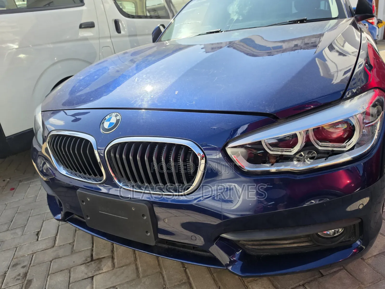 BMW 118i 2018 Blue