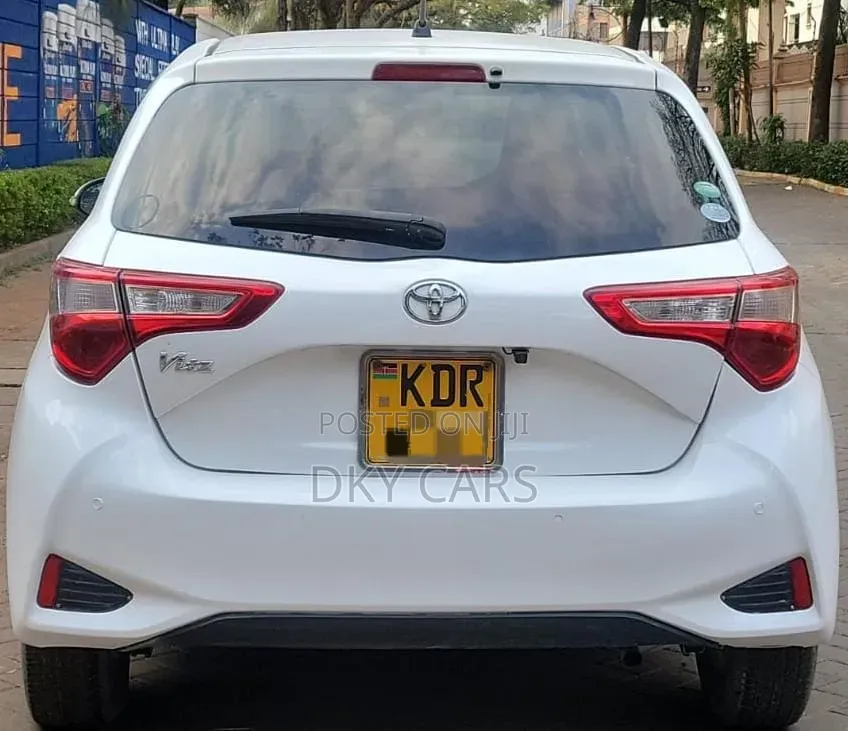 Toyota Vitz 2017 White
