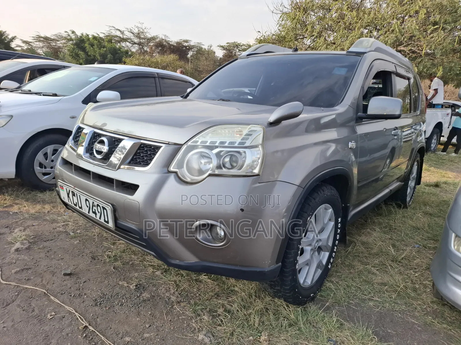 Nissan X-Trail 2012 Gray