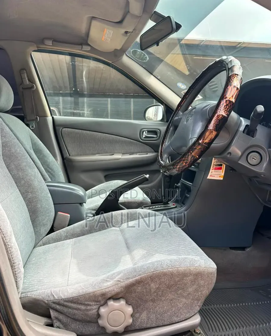 Nissan FB15 2000