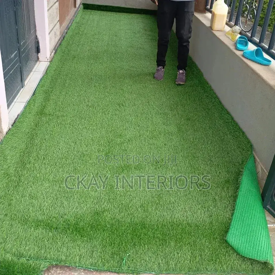 25mm Soft and Green Balcony, Well Maintained Artificial Grass Carpets