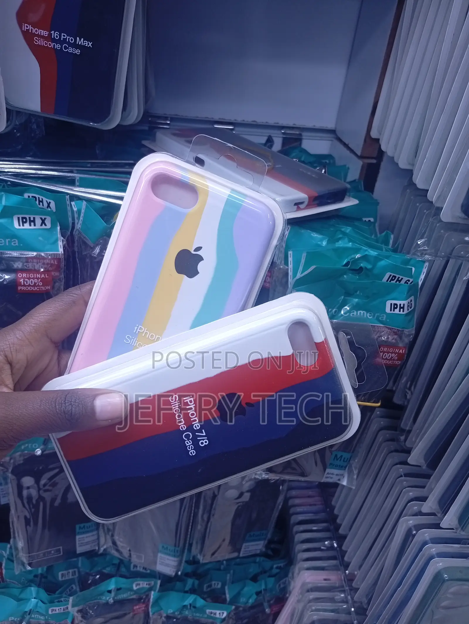 iPhone 7/8 Multicolored Wave Silicone Case