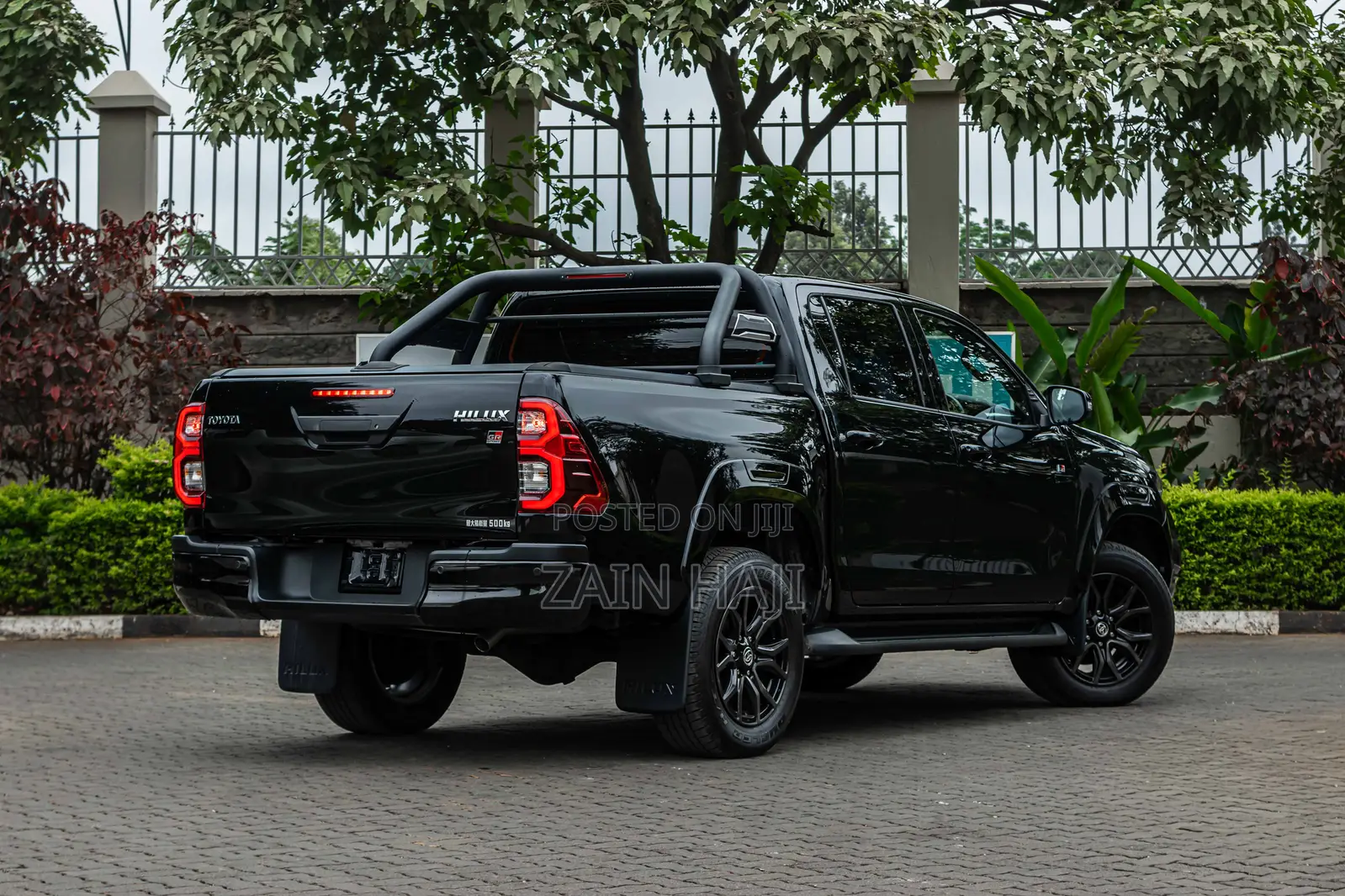 Toyota Hilux 2023 Black