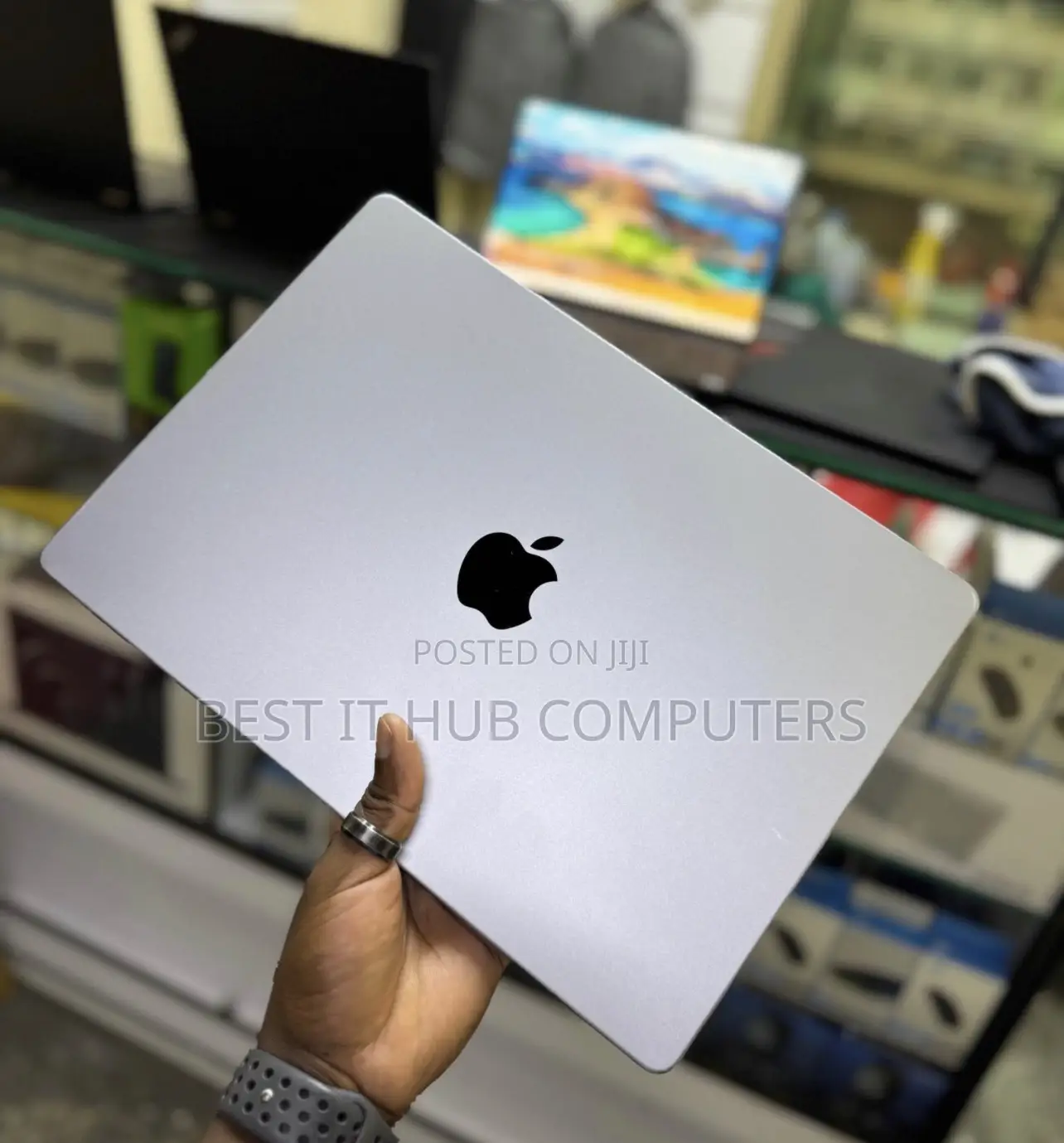 Laptop Apple MacBook Pro 2021 M1 16GB Apple M1 Pro SSD 512GB