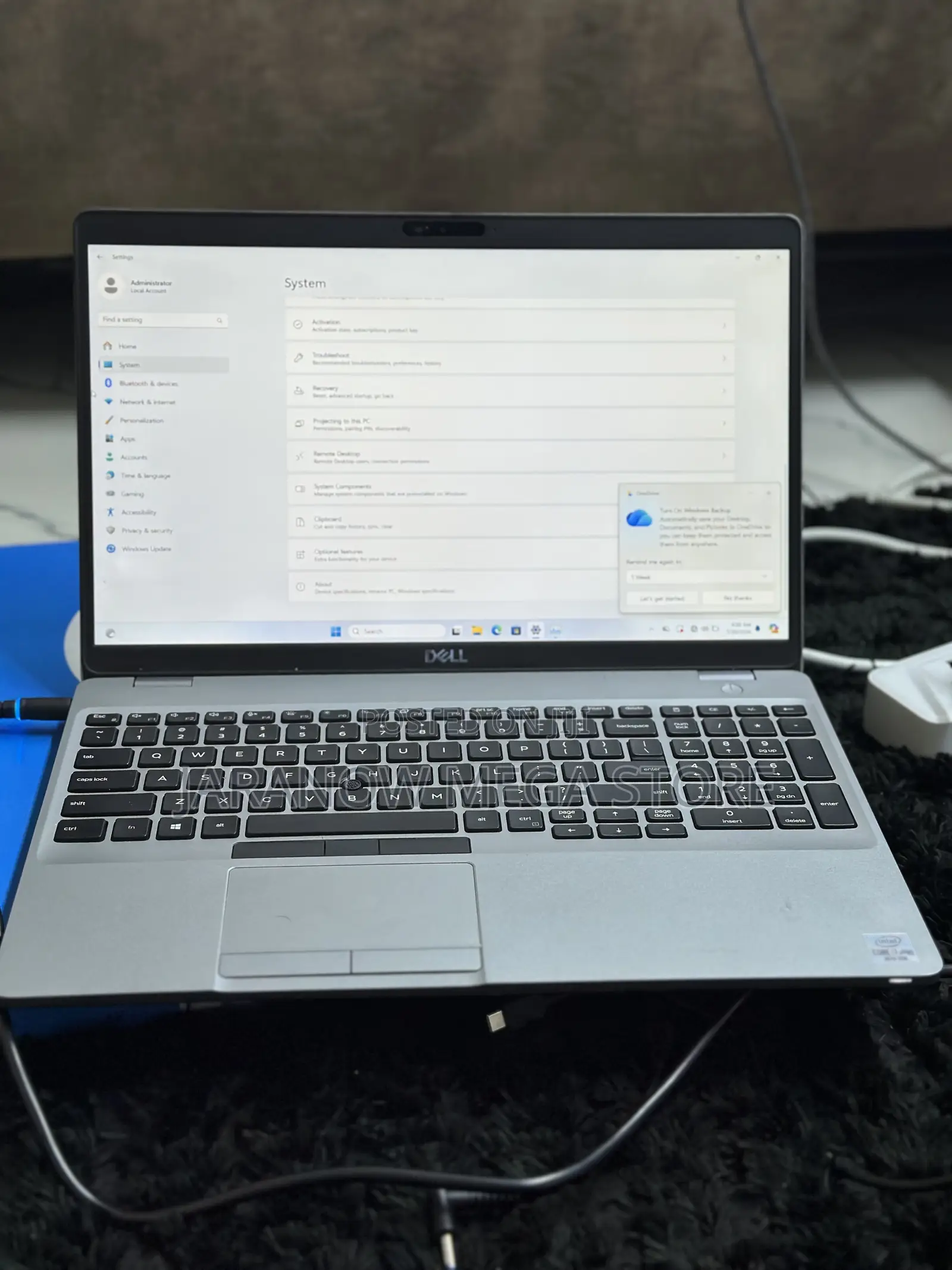 Laptop Dell Latitude 5511 16GB Intel Core i7 SSD 256GB