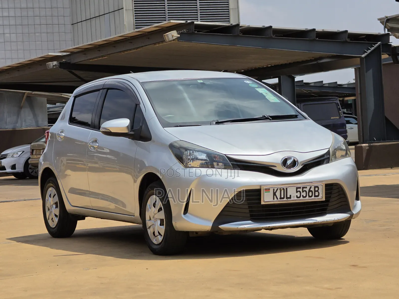 Toyota Vitz 2015