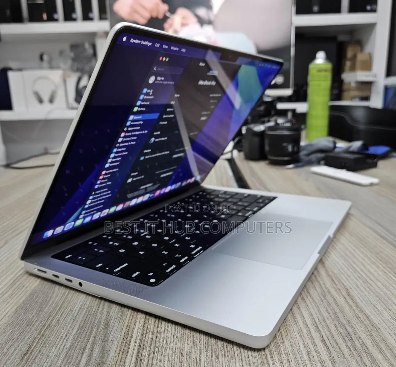 Laptop Apple MacBook Pro 2021 M1 16GB Apple M1 Pro SSD 1T