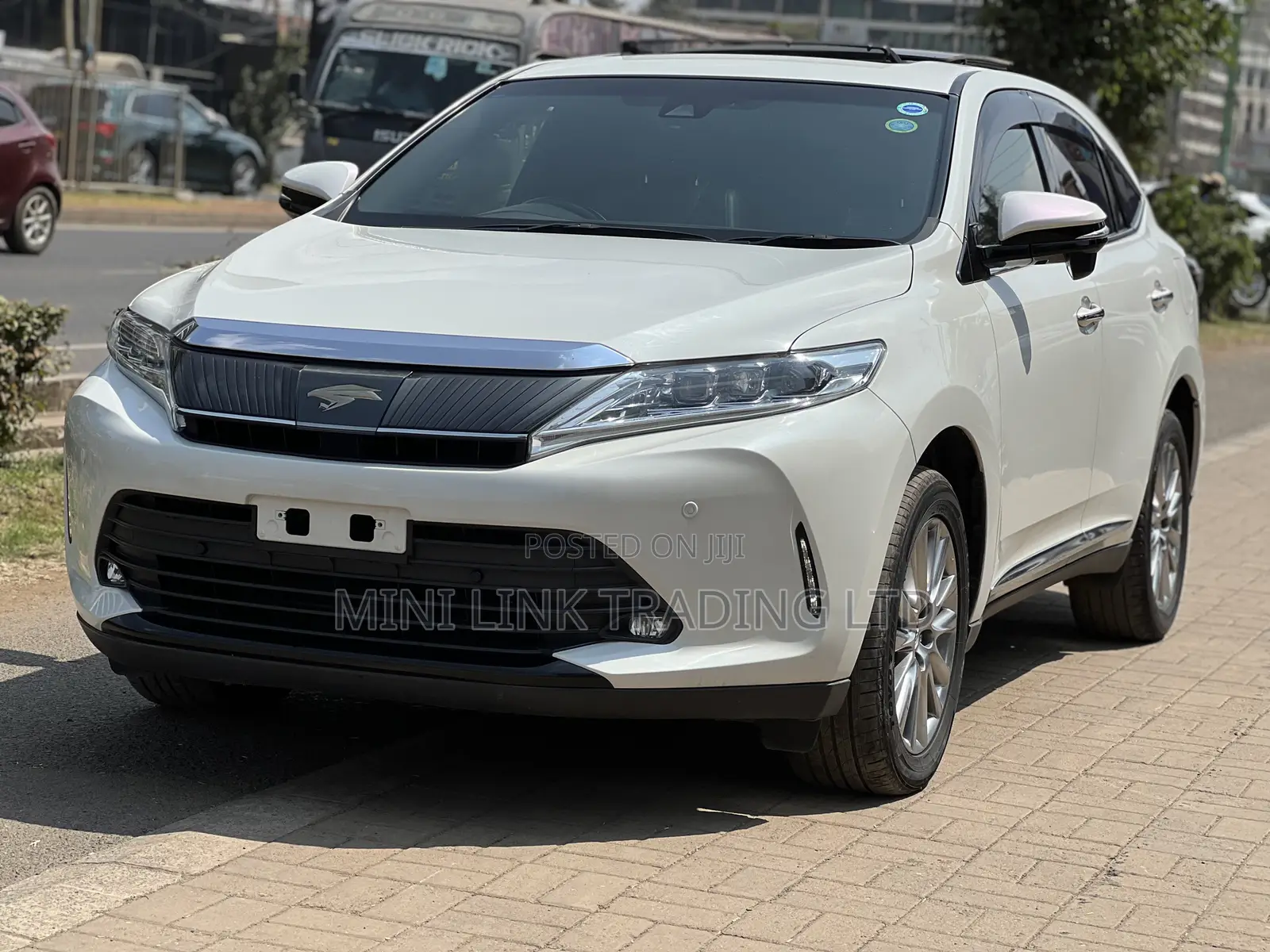 Toyota Harrier 2.0 2018 Pearl