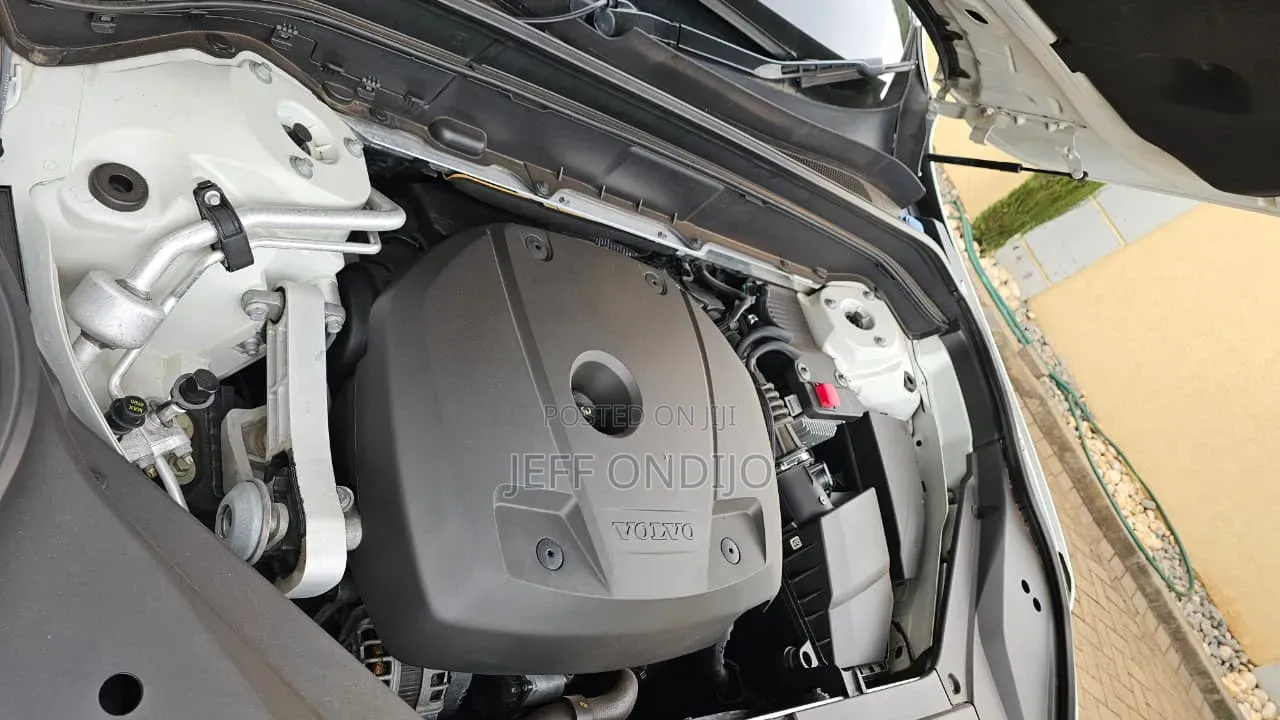 Volvo XC90 2019 White