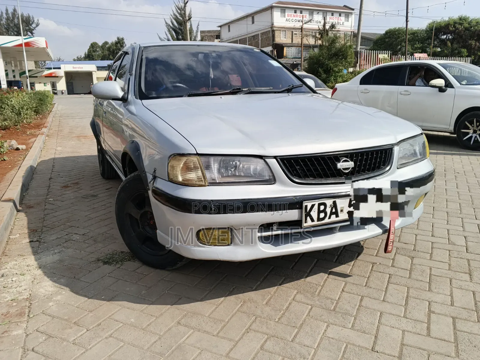 Nissan FB15 2006 Silver