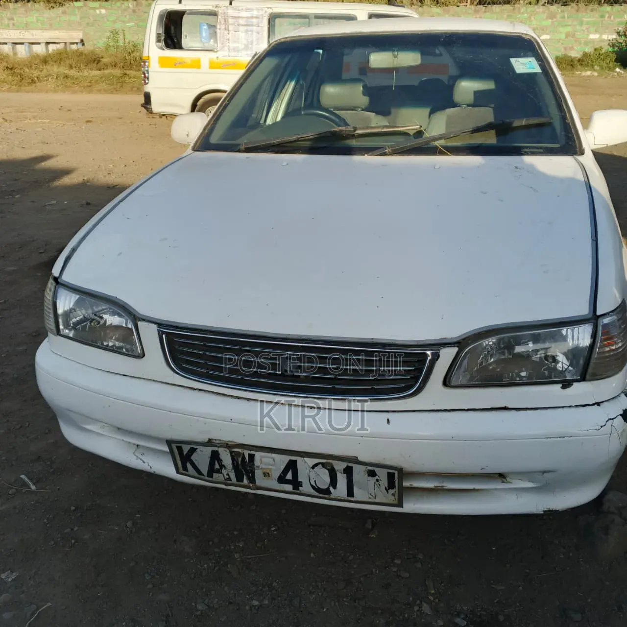 Toyota Corolla 2000 White