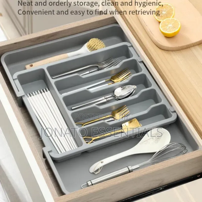 Adjustable Kitchen Drawer Organizer Cutlery Tray