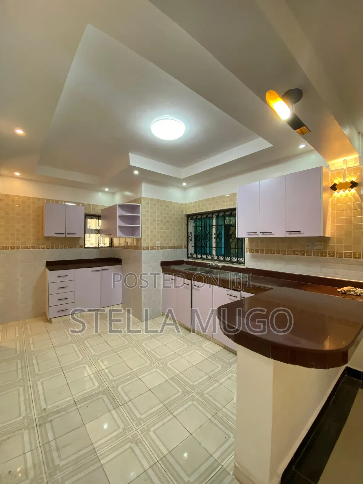 5bdrm Maisonette in Nyali for sale