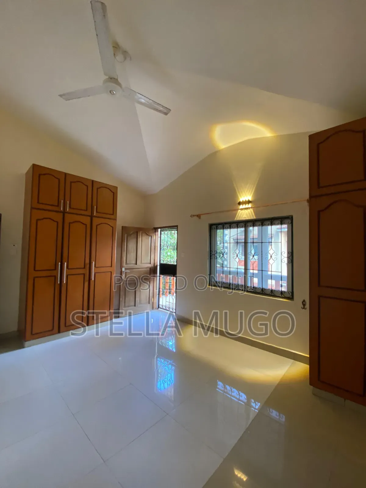 5bdrm Maisonette in Nyali for sale