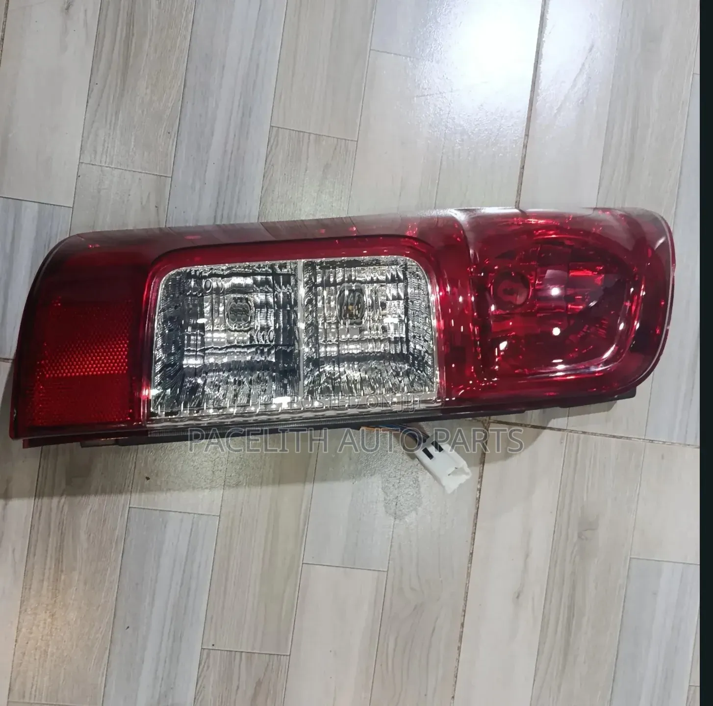 Tail Lamp / Tail Light Nv350