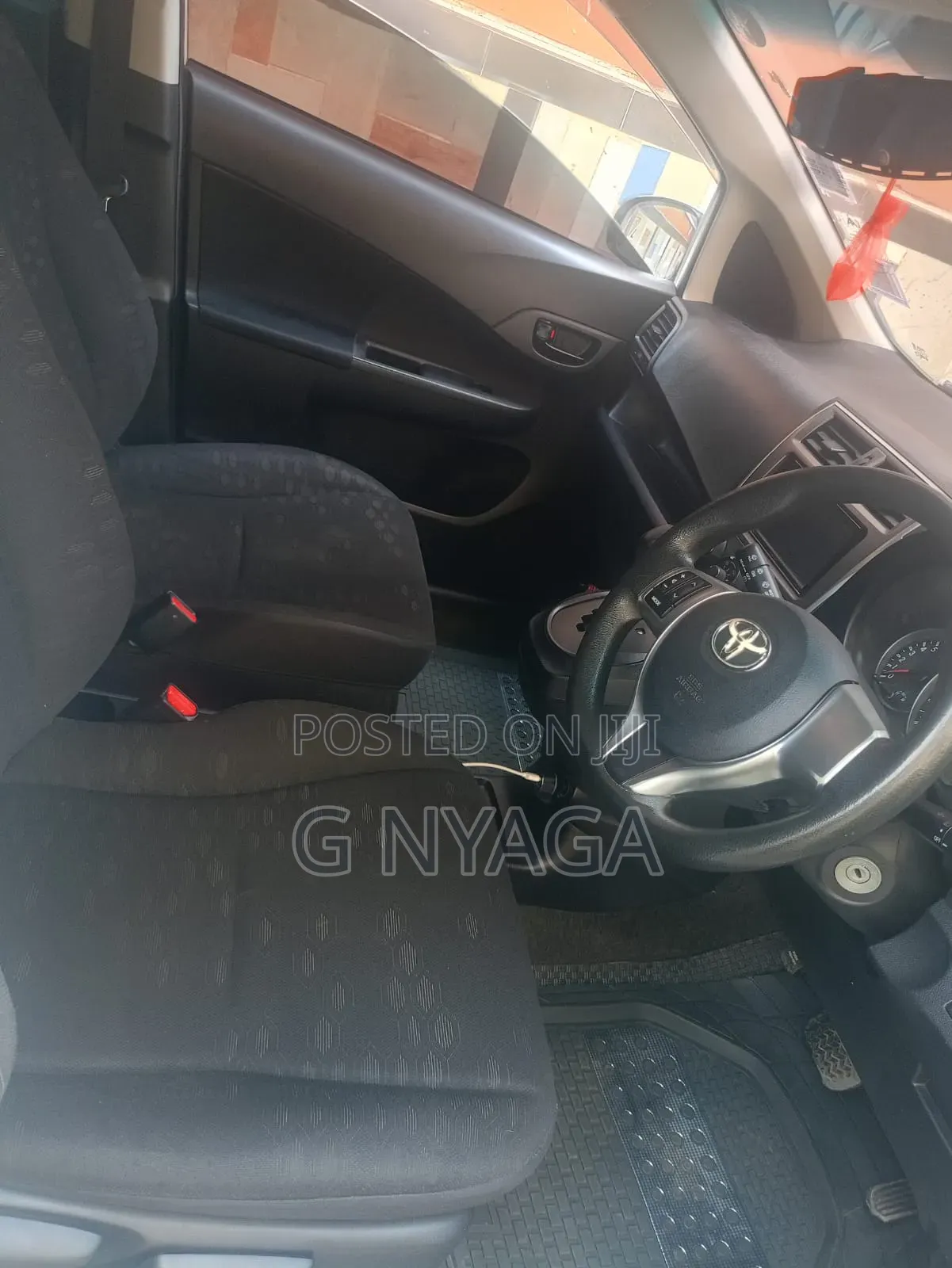 Toyota Ractis 2013 White