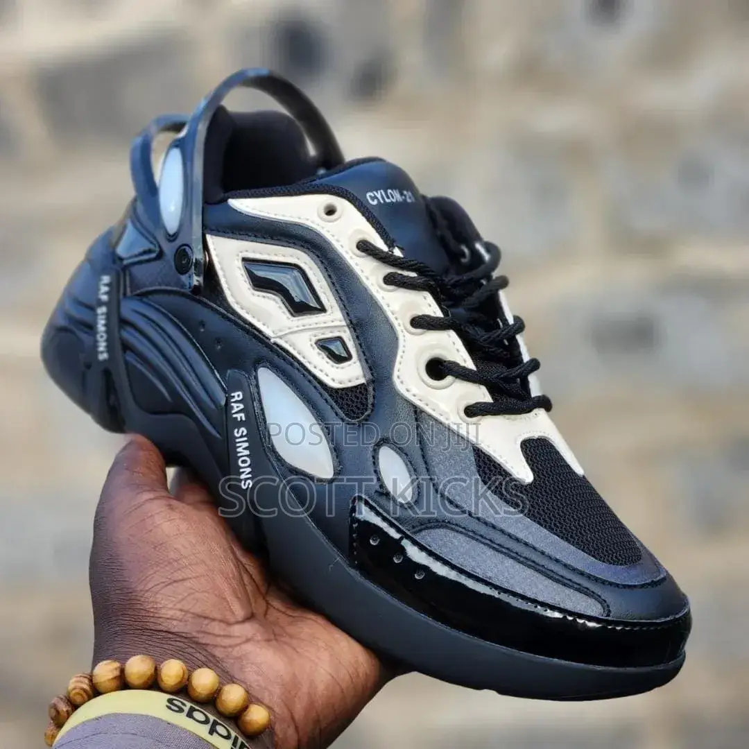 Raf Simons Sneakers“ Runner“
