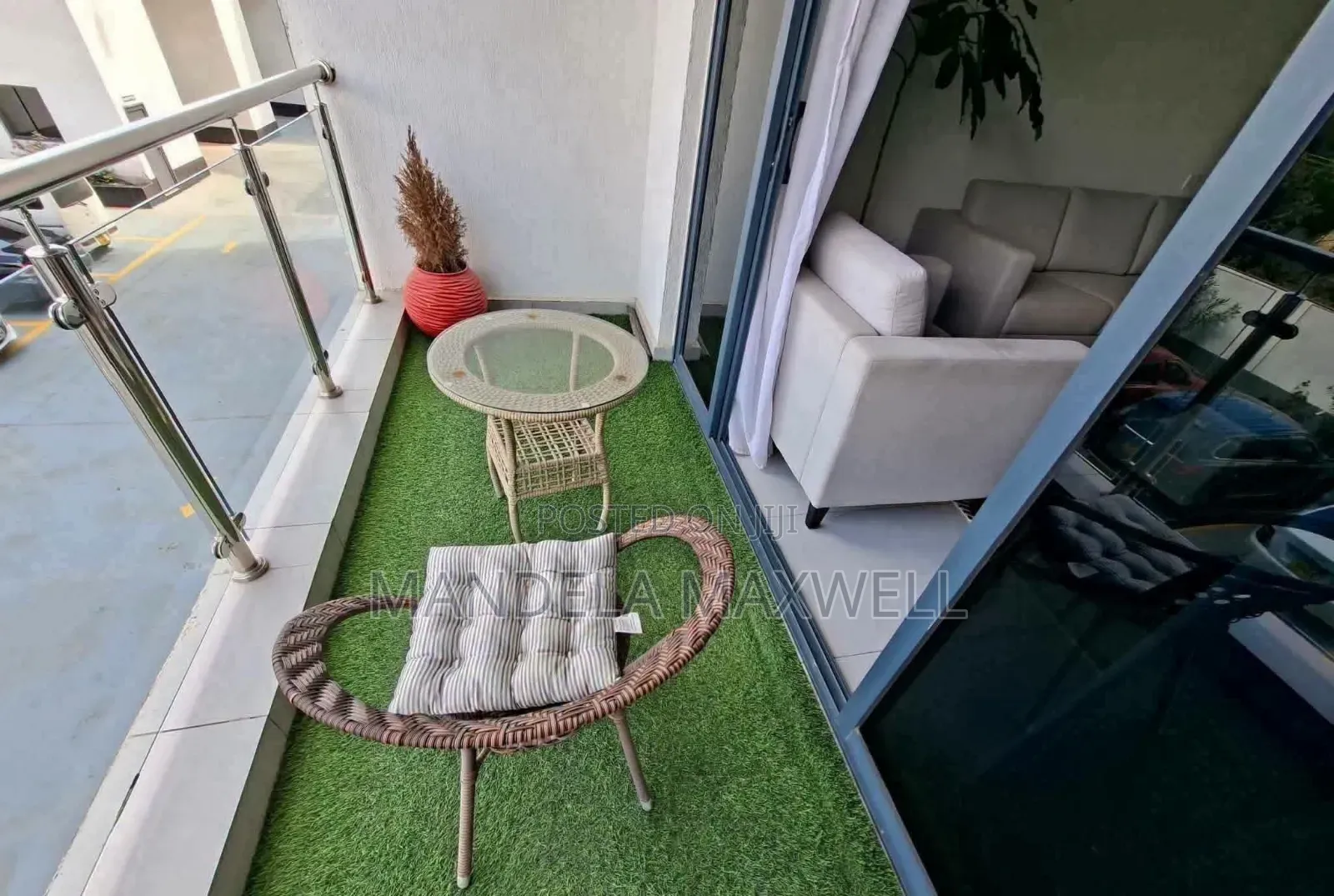 3bdrm Apartment in Gateway Mall Area for sale