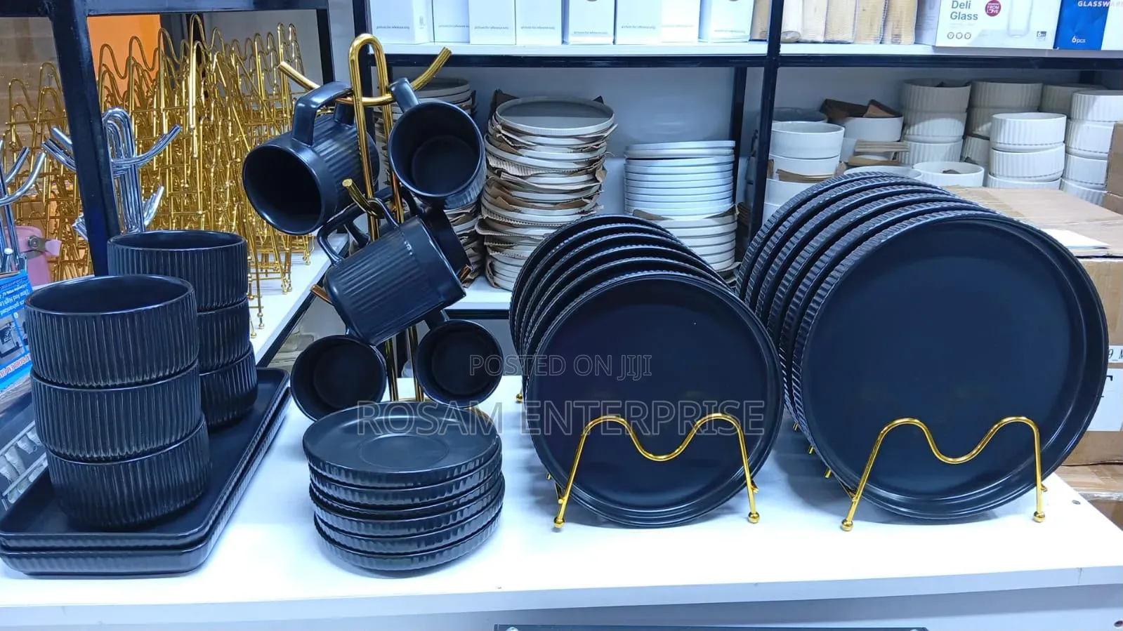 32pcs Matte Stoneware Glossy Elegant European Porcelain Dinner Set