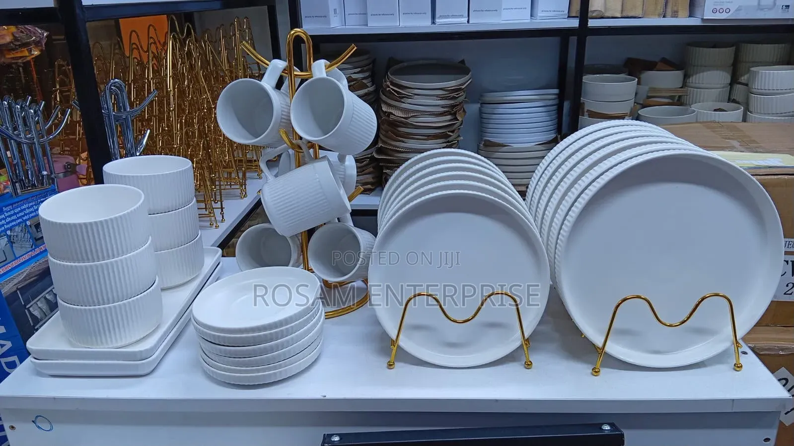 32pcs Matte Stoneware Glossy Elegant European Porcelain Dinner Set