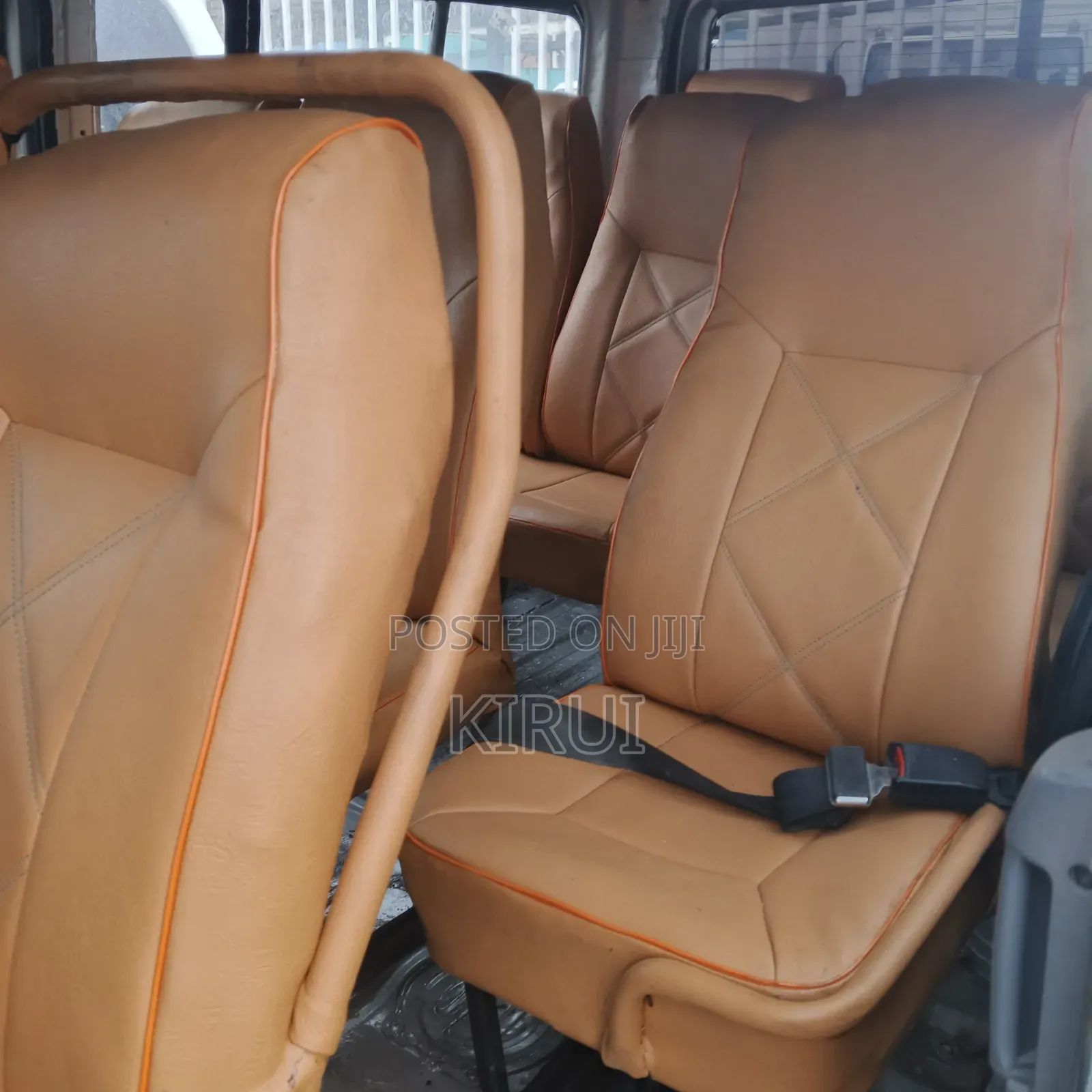 Toyota HiAce 2010