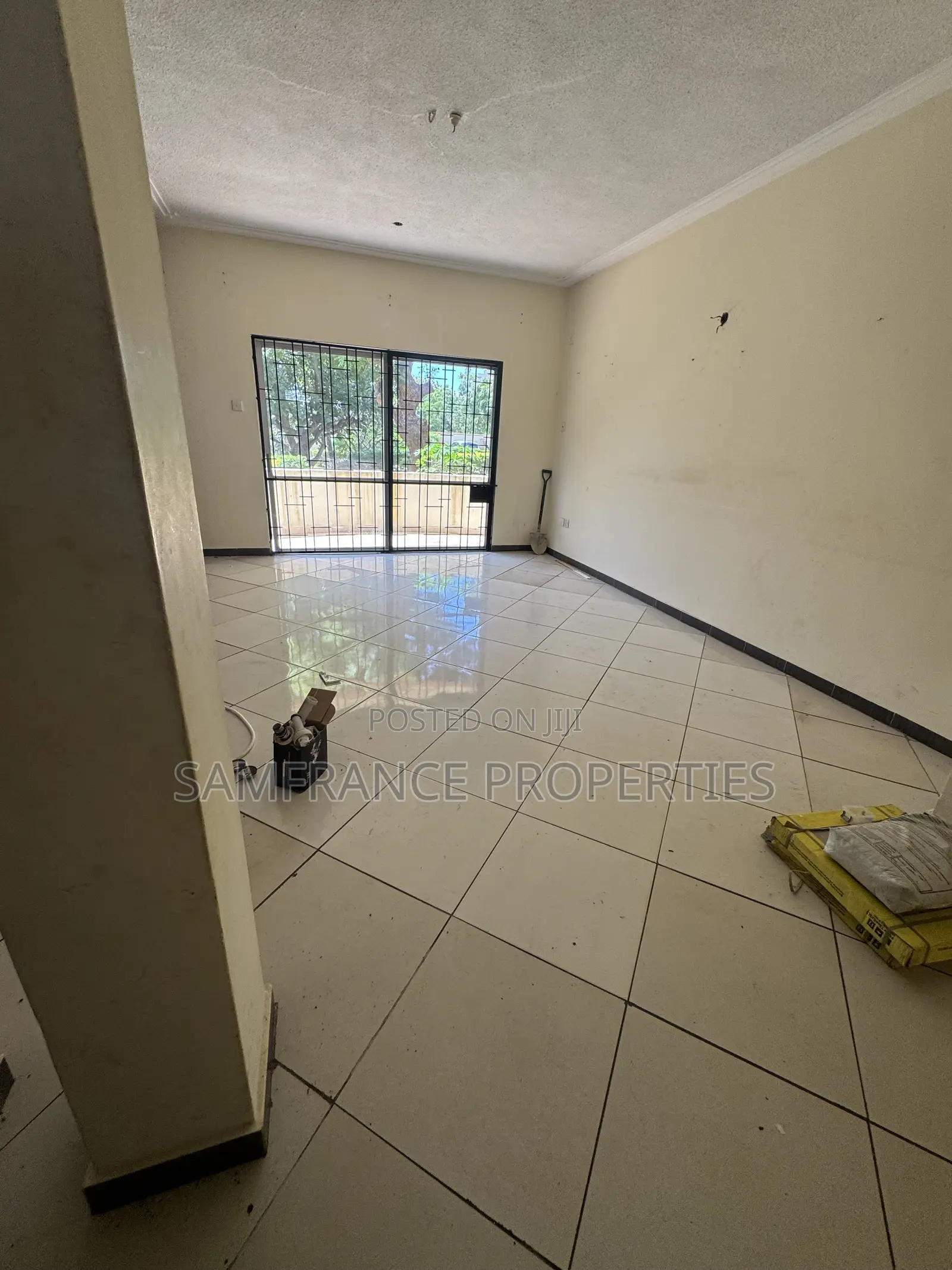 3bdrm Apartment in Citymall, Nyali for rent