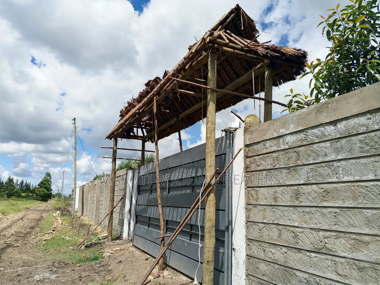Makuti Gate and Entrance Roofing Dealers