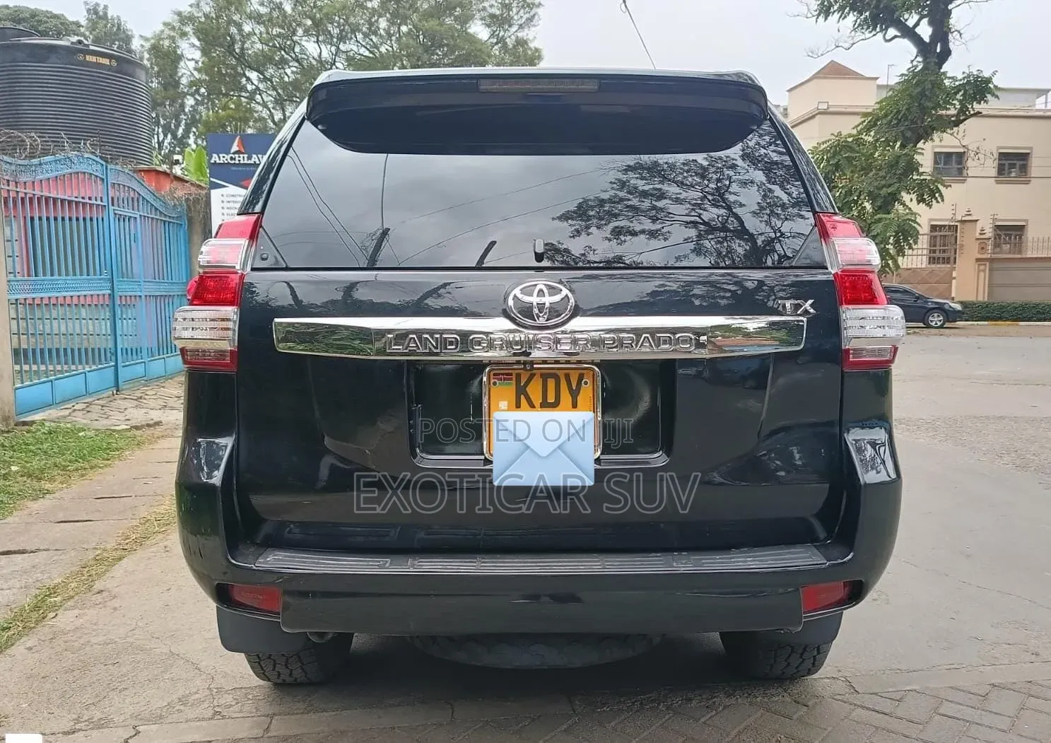 Toyota Land Cruiser Prado 2.7 i 2011 Black