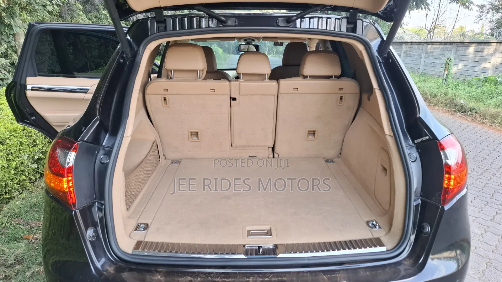 Porsche Cayenne 2014 Black