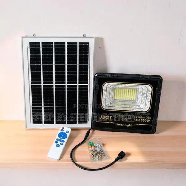 200W Solar Flood Light With High-Efficiency Solar Panel and Remote