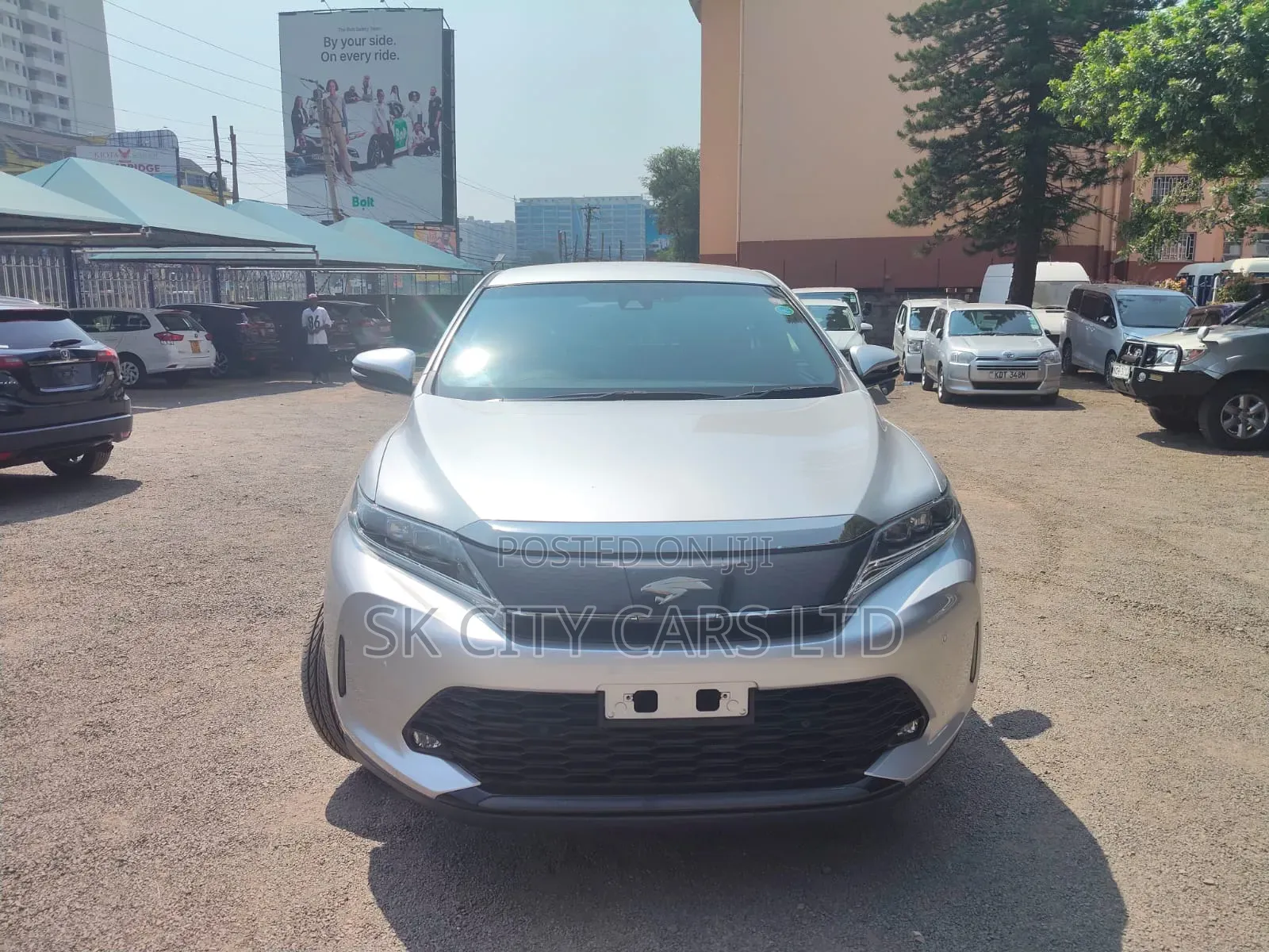 Toyota Harrier 2019 Silver