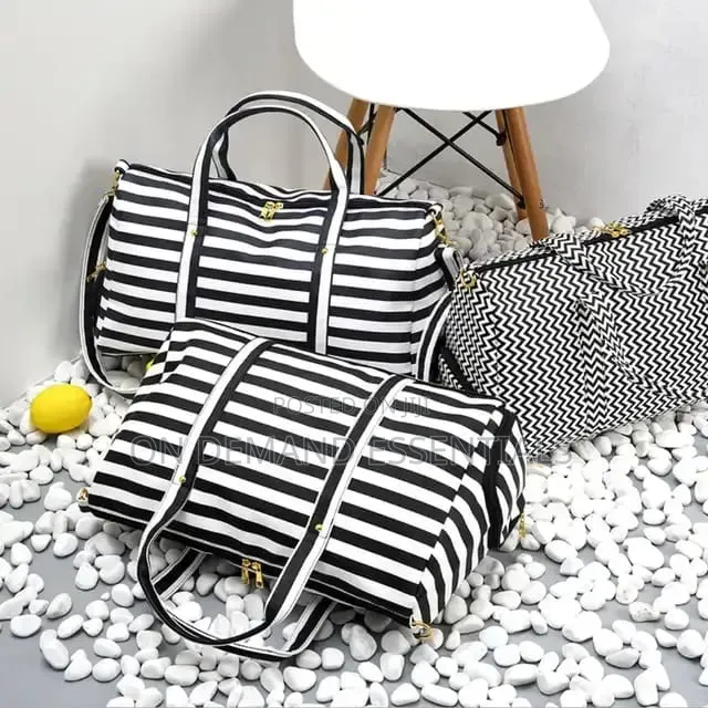 *Waterproof Duffel Sports Bag Fitness Outdoor Travel Bag